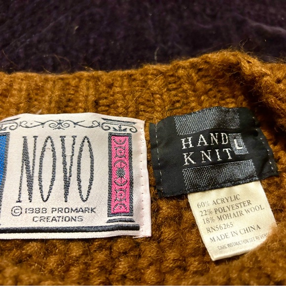 Vintage Women’s Novo Hand Knit Sweater - Picture 6 of 7